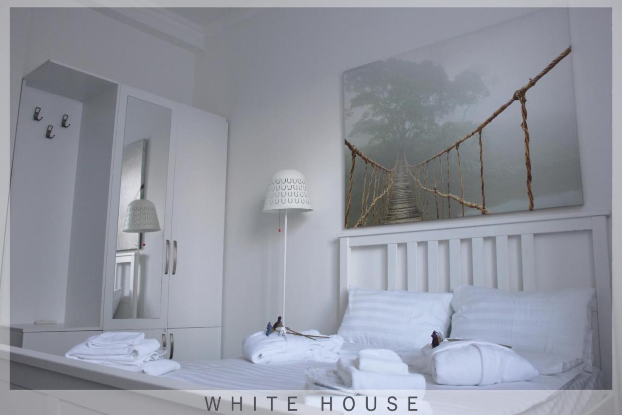 White House Villa *