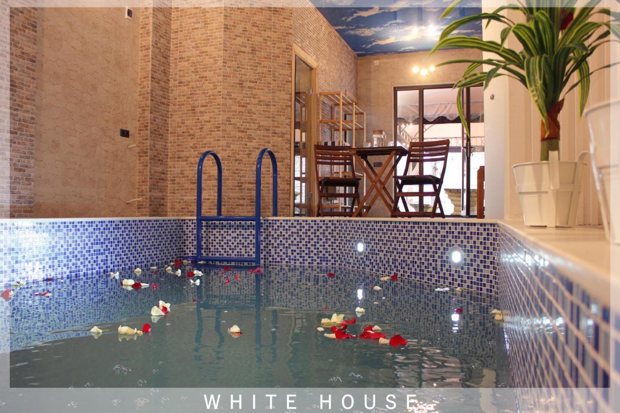 Villa White House *